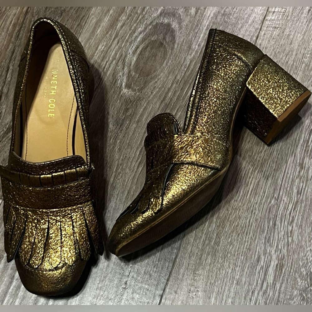 Kenneth Cole New York metallic gold 2.25” block heel women's loafers, size 6.5.